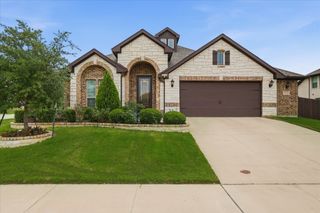 313 Bluebell Drive, Glenn Heights, TX 75154
