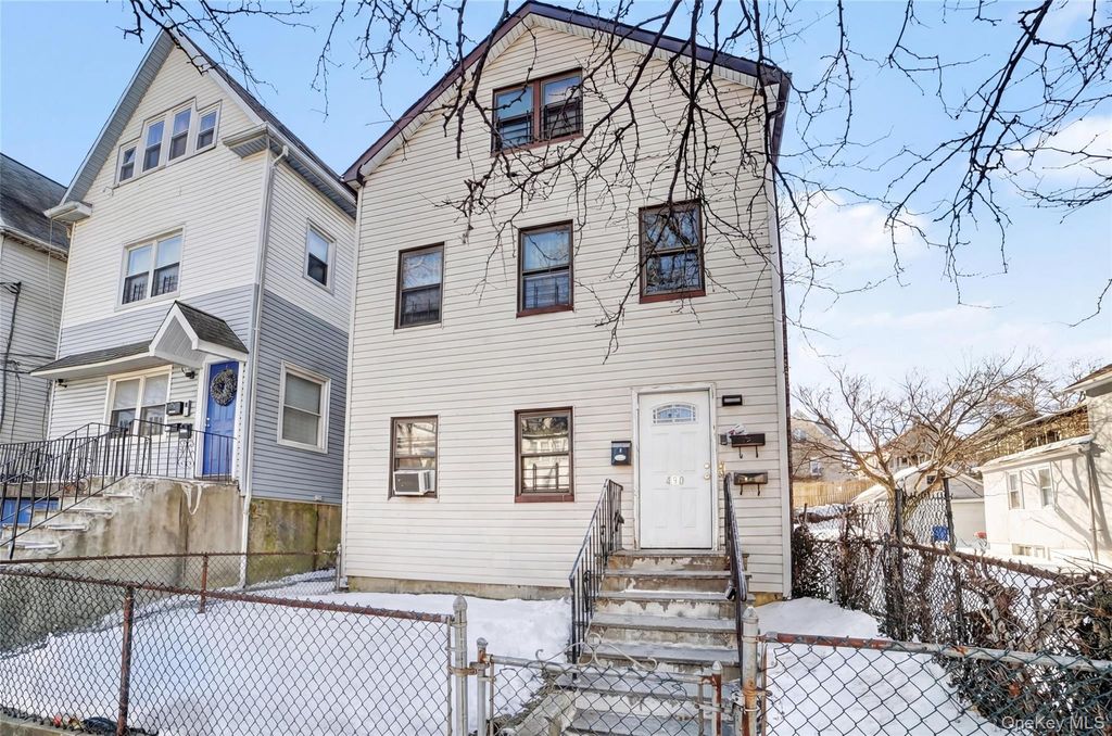 420 S 9th Avenue, Mount Vernon, NY 10550