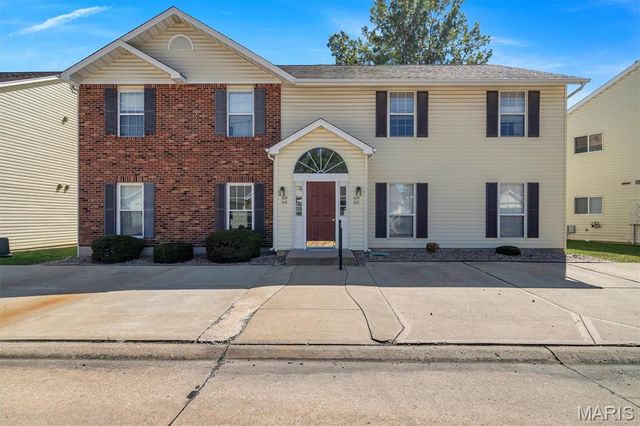 420 Cambridge Place 2, St Peters, MO 63376