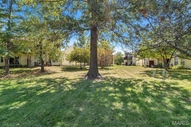 420 Cambridge Place 2, St Peters, MO 63376