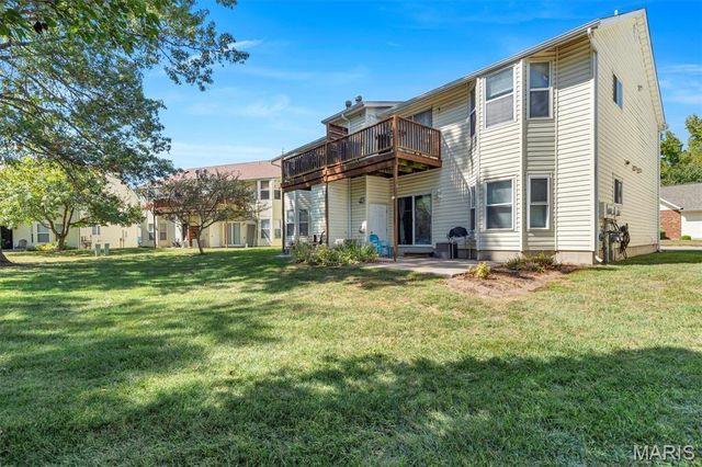 420 Cambridge Place 2, St Peters, MO 63376
