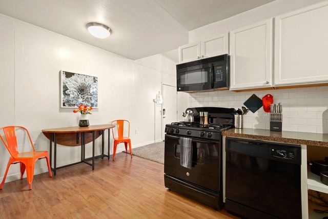 302 E 30th ST A, Austin, TX 78705