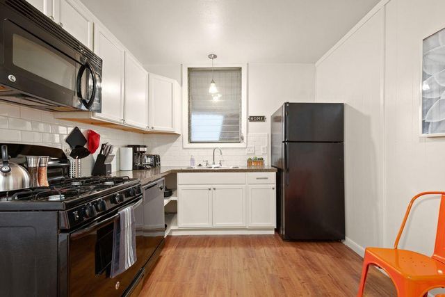 302 E 30th ST A, Austin, TX 78705