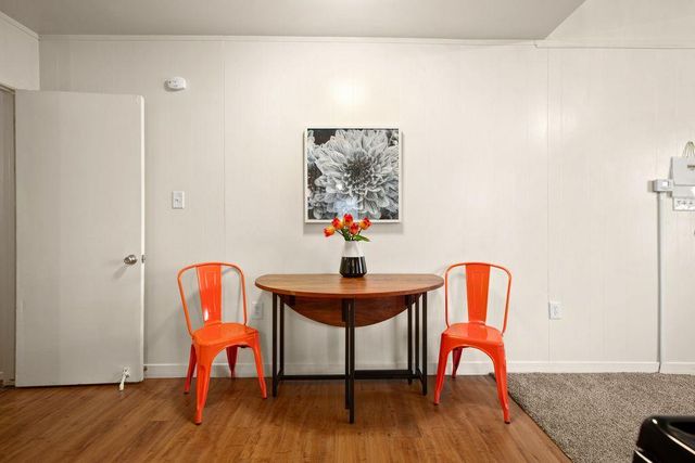 302 E 30th ST A, Austin, TX 78705