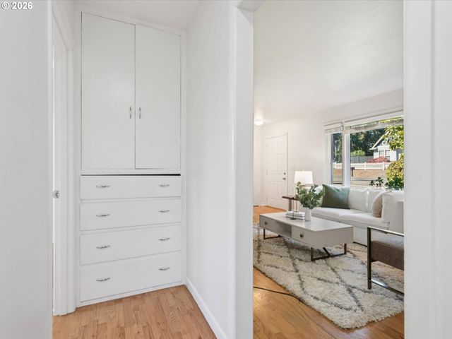 8800 Sw CORAL St, Portland, OR 97223