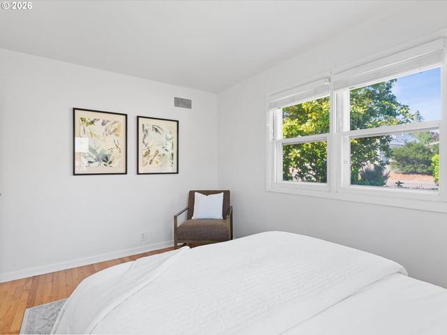 8800 Sw CORAL St, Portland, OR 97223