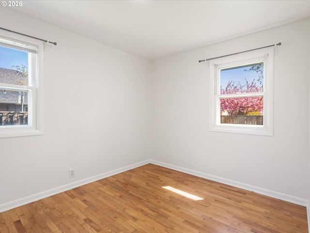 8800 Sw CORAL St, Portland, OR 97223