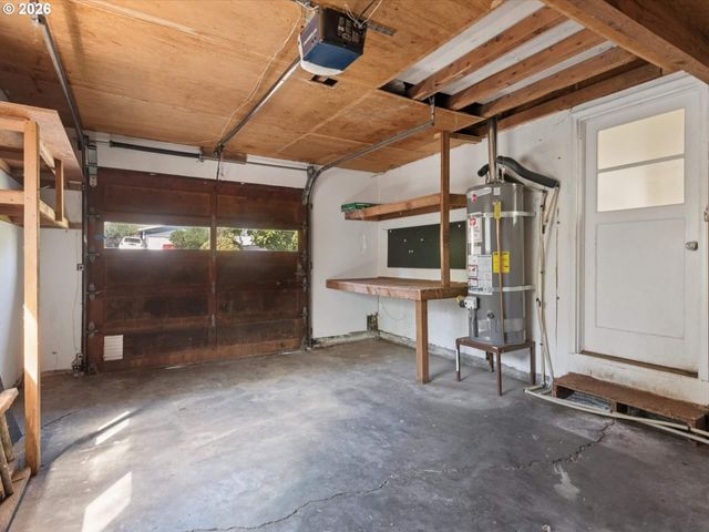 8800 Sw CORAL St, Portland, OR 97223