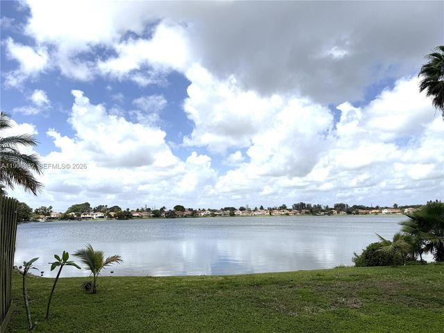 3091 Lighthouse Pl, Margate, FL 33063