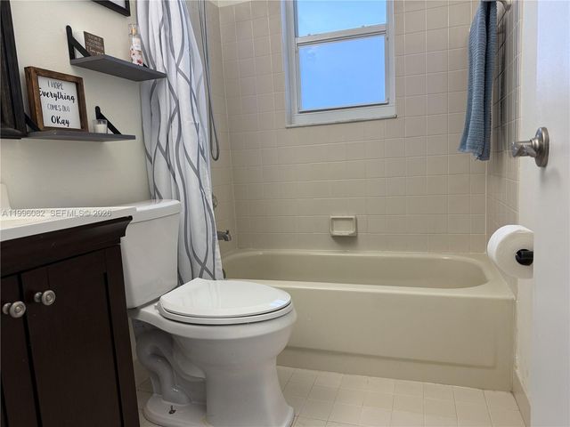 3091 Lighthouse Pl, Margate, FL 33063