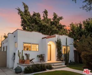 5922 4th Avenue, Los Angeles, CA 90043