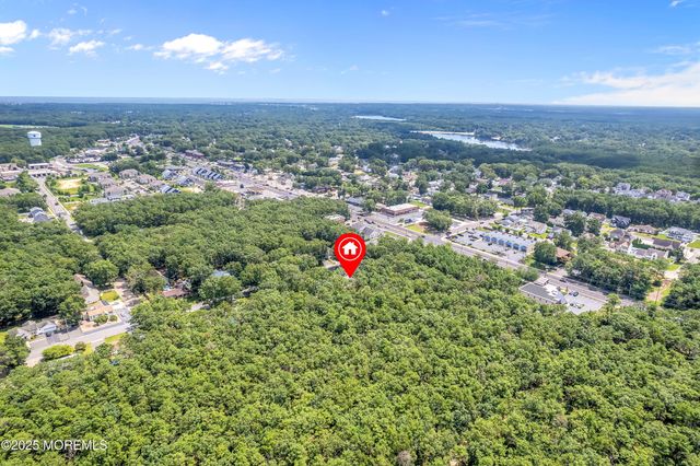 1014 Trenton Avenue N, Forked River, NJ 08731