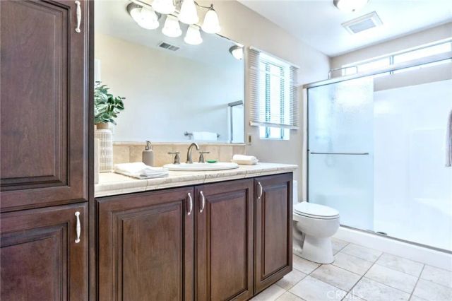 5903 Hazelbrook Avenue, Lakewood, CA 90712