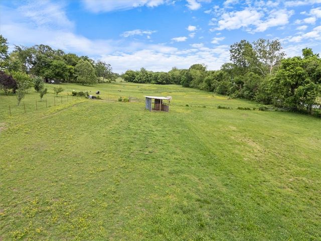 12010 S Pleasant Valley Road, Gentry, AR 72734