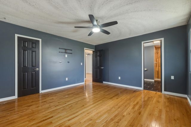 6 Royal Oak Court, Hurricane, WV 25526