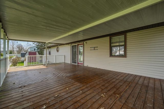 6 Royal Oak Court, Hurricane, WV 25526