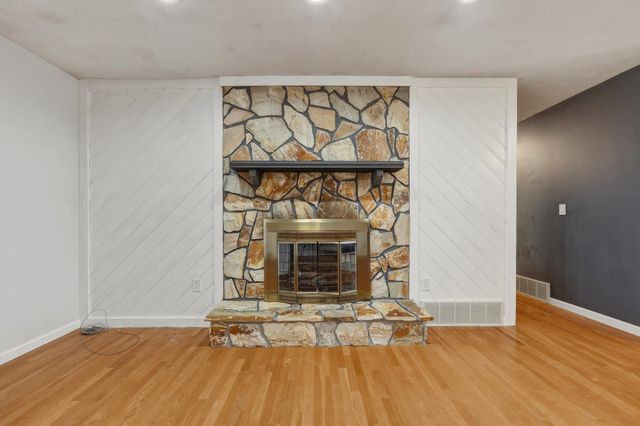 6 Royal Oak Court, Hurricane, WV 25526