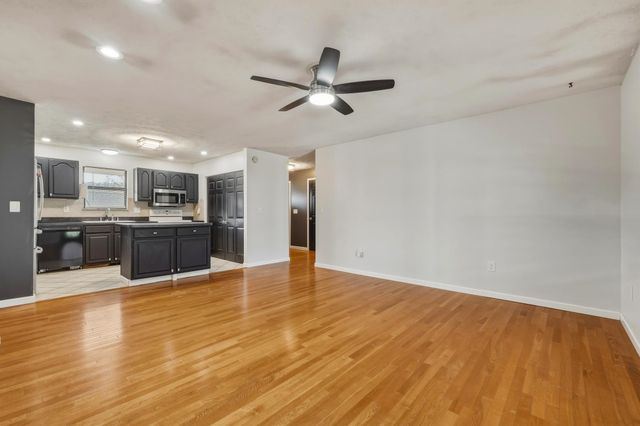 6 Royal Oak Court, Hurricane, WV 25526