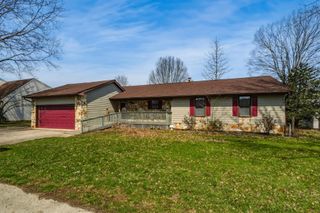 6 Royal Oak Court, Hurricane, WV 25526