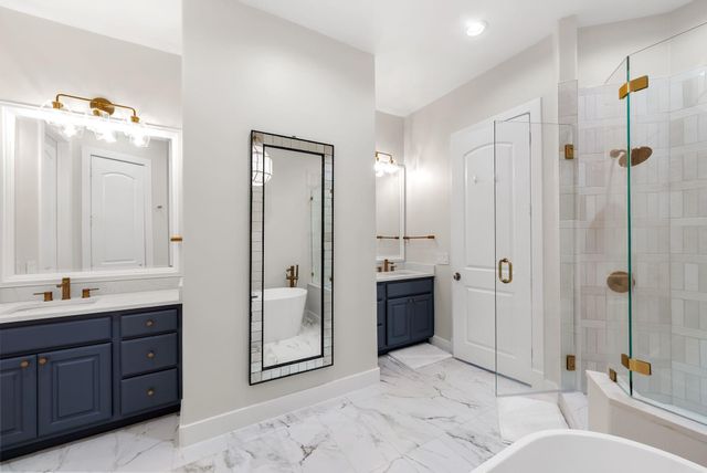 1529 Barton Springs RD 13, Austin, TX 78704