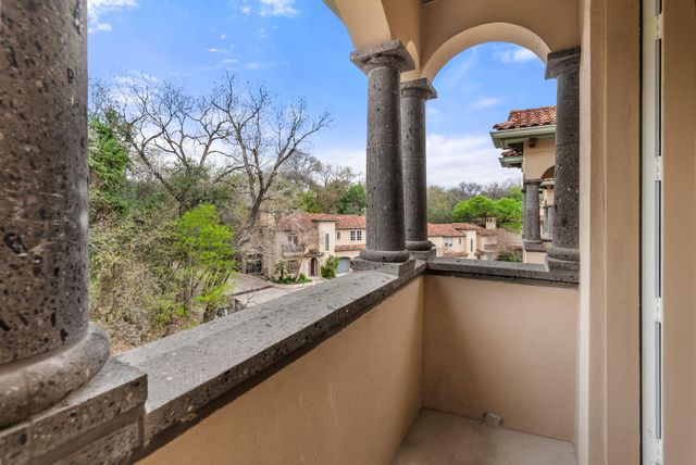 1529 Barton Springs RD 13, Austin, TX 78704