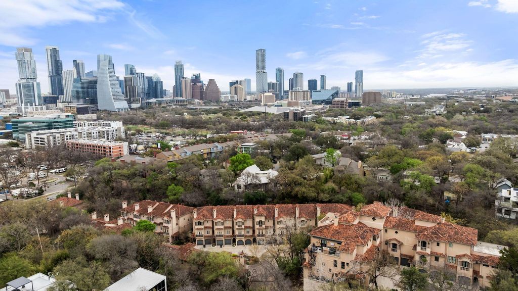 1529 Barton Springs RD 13, Austin, TX 78704