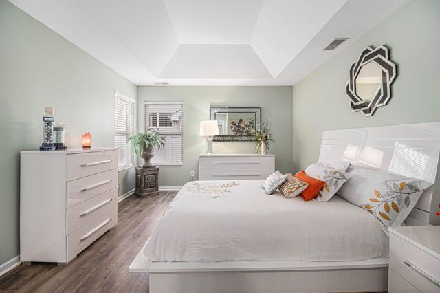 11140 Briarcliff Court, Crown Point, IN 46307