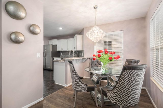 11140 Briarcliff Court, Crown Point, IN 46307