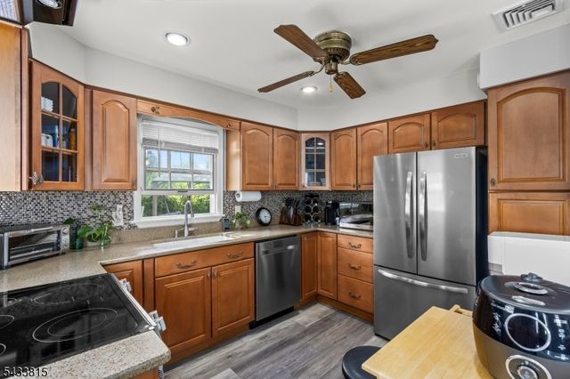 1 Bass Dr, Roxbury Twp., NJ 07876