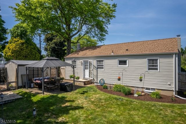 1 Bass Dr, Roxbury Twp., NJ 07876