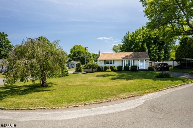 1 Bass Dr, Roxbury Twp., NJ 07876