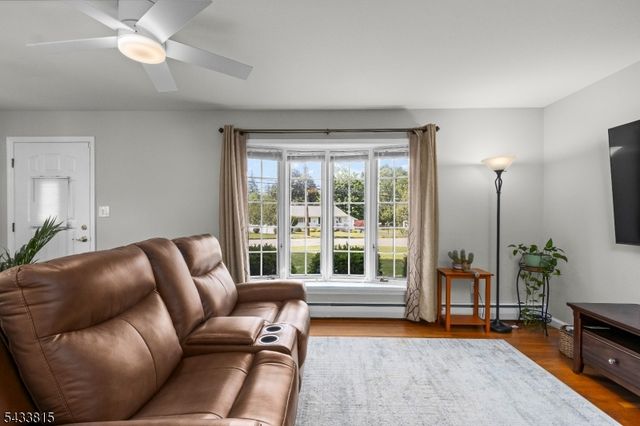 1 Bass Dr, Roxbury Twp., NJ 07876