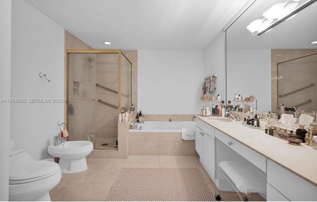 9601 Collins Ave 403, Bal Harbour, FL 33154