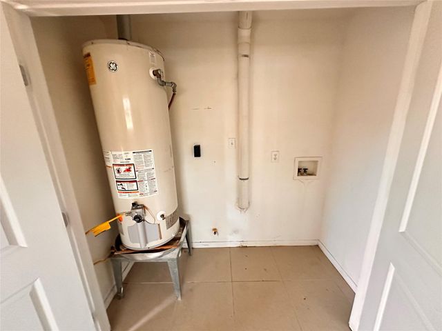 2618 Hill Avenue, Dickinson, TX 77539