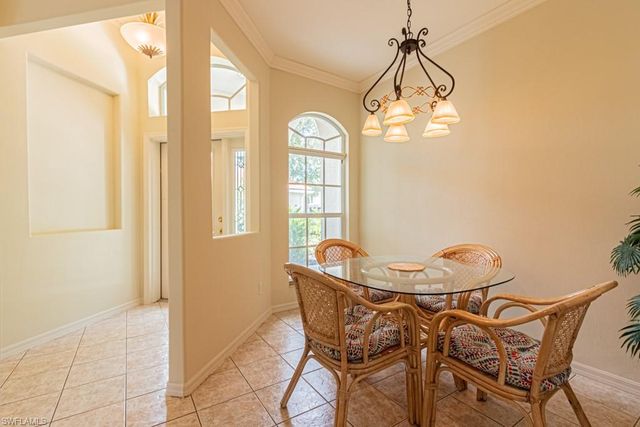 1992 Crestview WAY A95, Naples, FL 34119