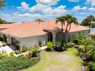1992 Crestview WAY A95, Naples, FL 34119