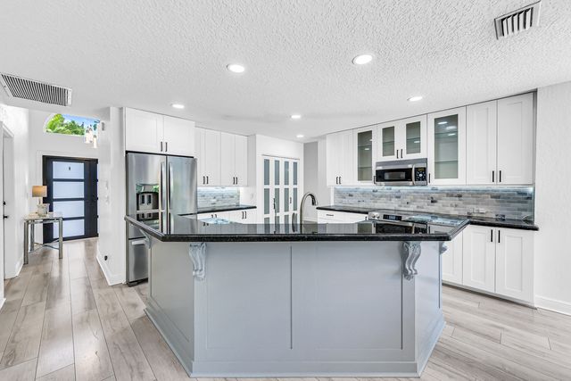 6183 Vista Linda Lane Lane, Boca Raton, FL 33433