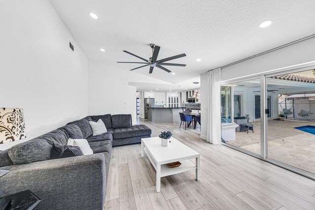 6183 Vista Linda Lane Lane, Boca Raton, FL 33433