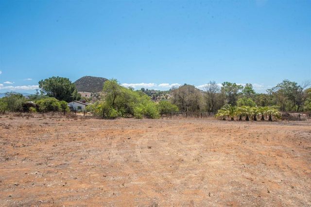 30270 Miller Road, Valley Center, CA 92082