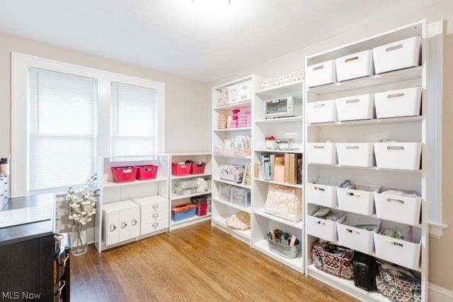 1274 Neptune Avenue, Akron, OH 44301