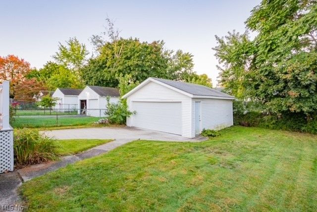 1274 Neptune Avenue, Akron, OH 44301