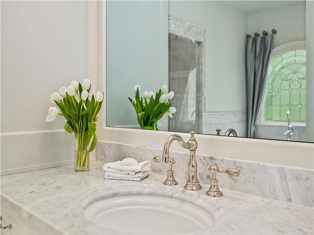 Image 23 of property listing at 10155 Cedar Ridge Drive, Milton, GA 30004