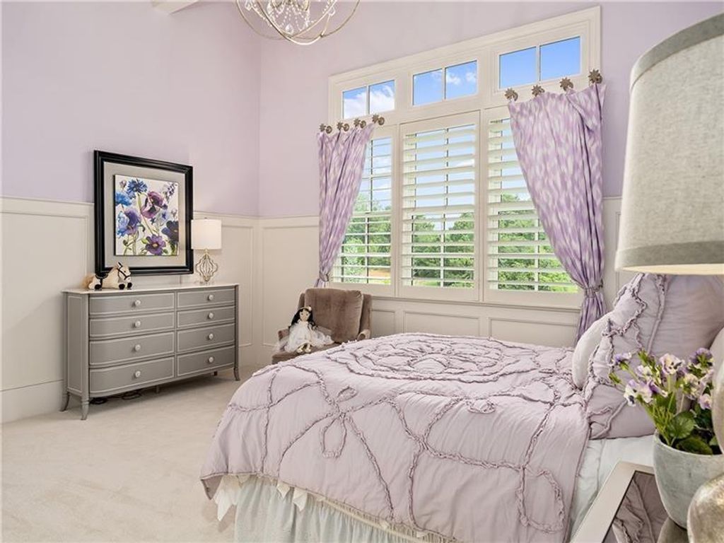 Image 30 of property listing at 10155 Cedar Ridge Drive, Milton, GA 30004