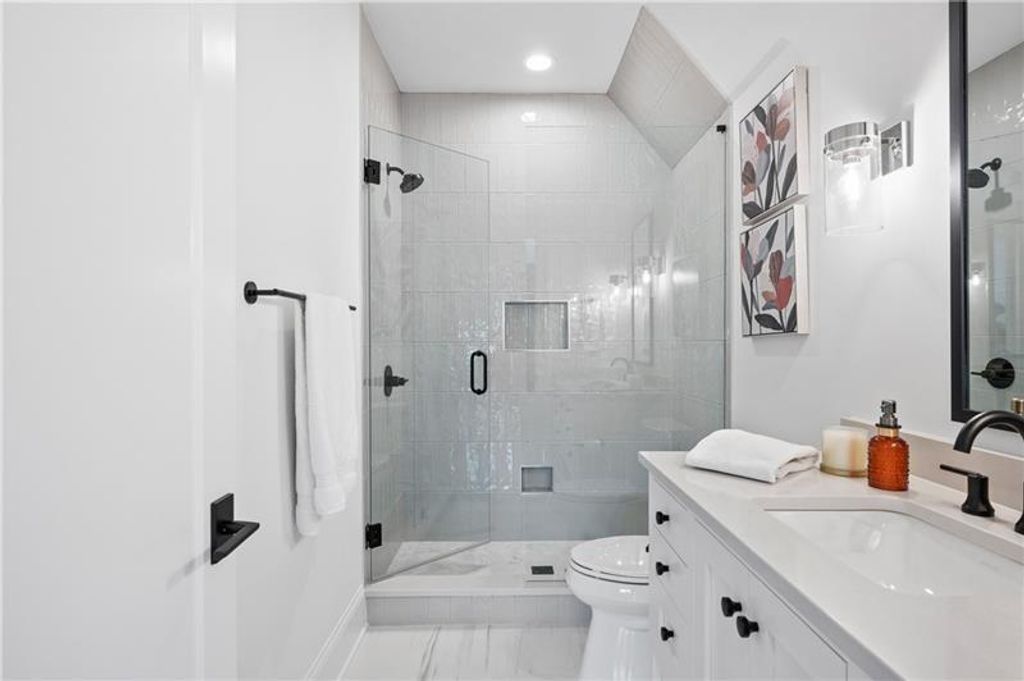 Image 31 of property listing at 10155 Cedar Ridge Drive, Milton, GA 30004