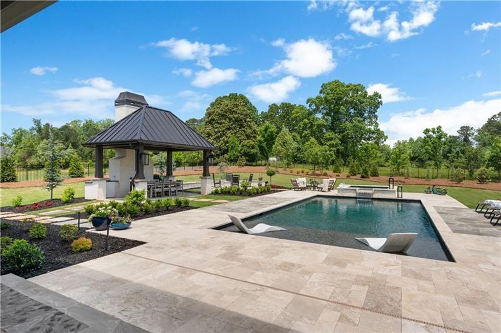 Image 42 of property listing at 10155 Cedar Ridge Drive, Milton, GA 30004