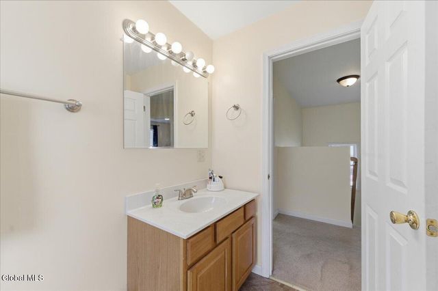 14 Stratton Place, Bethlehem, NY 12054