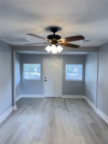 121 Georgia Street, Houston, TX 77029
