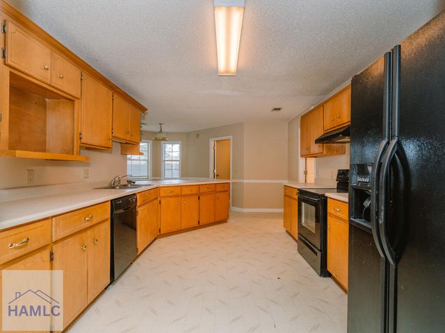 1934 Salisbury Way, Hinesville, GA 31313