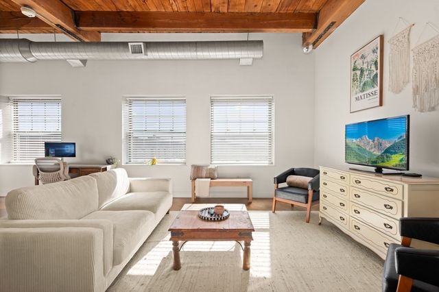 60 Dudley St. 322, Chelsea, MA 02150