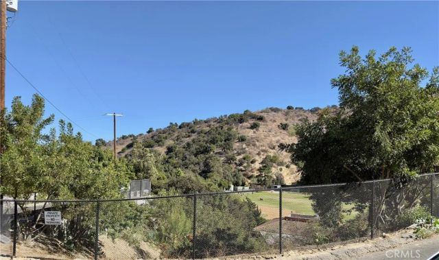 3747 Camino De La Cumbre, Sherman Oaks, CA 91423